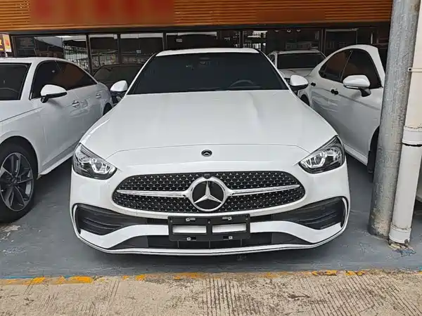 Mercedes-Benz C-Class 2024
