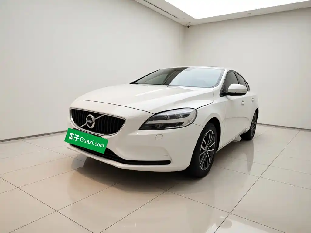 Volvo V40 2017