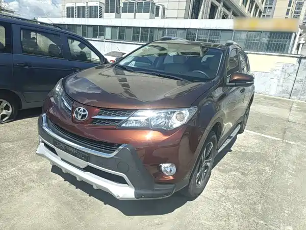 Toyota RAV4 2015