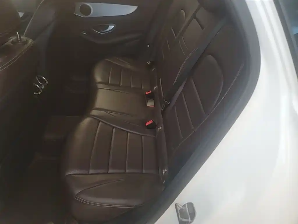 Mercedes-Benz GLC 2018 — фото 17