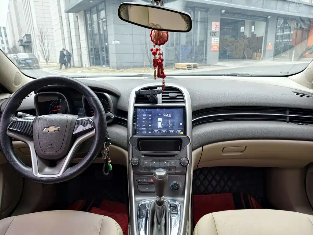 Chevrolet Malibu 2015 — фото 16