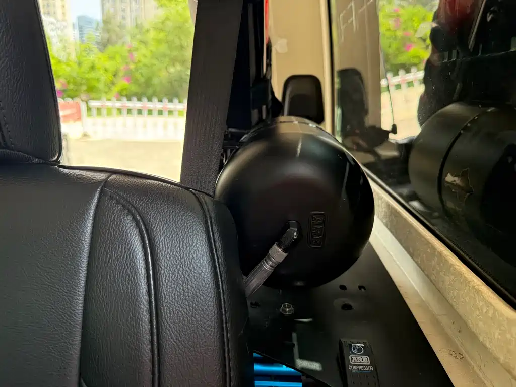 Jeep Wrangler 2018 — фото 19