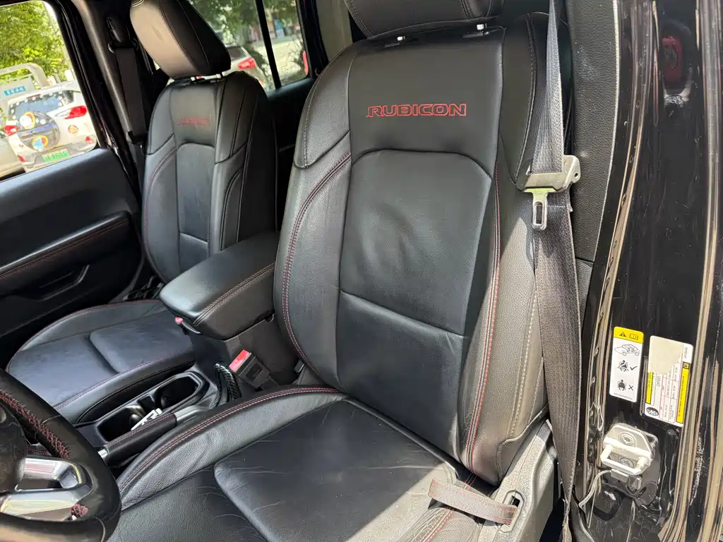 Jeep Wrangler 2018 — фото 21