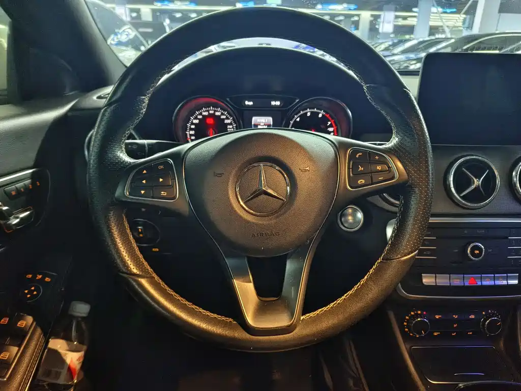 Mercedes-Benz CLA 2017 — фото 8