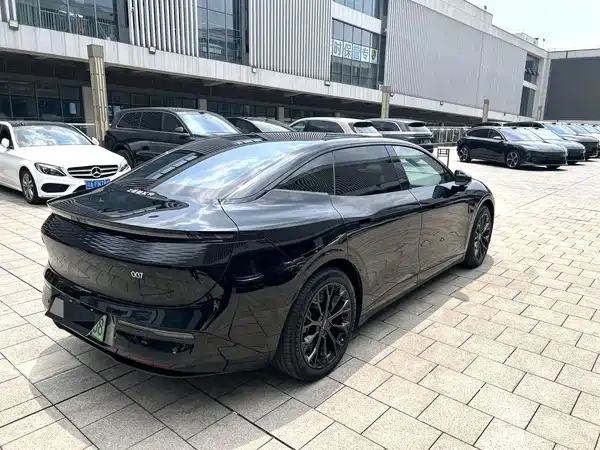 Zeekr 007 2024