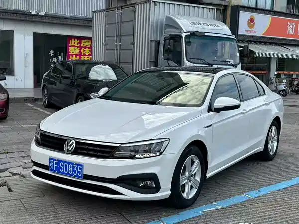 Volkswagen Lamando 2021