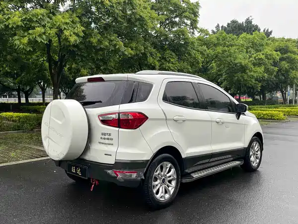 Ford EcoSport 2015