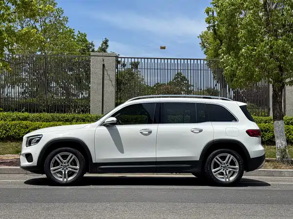 Mercedes-Benz GLB 2020