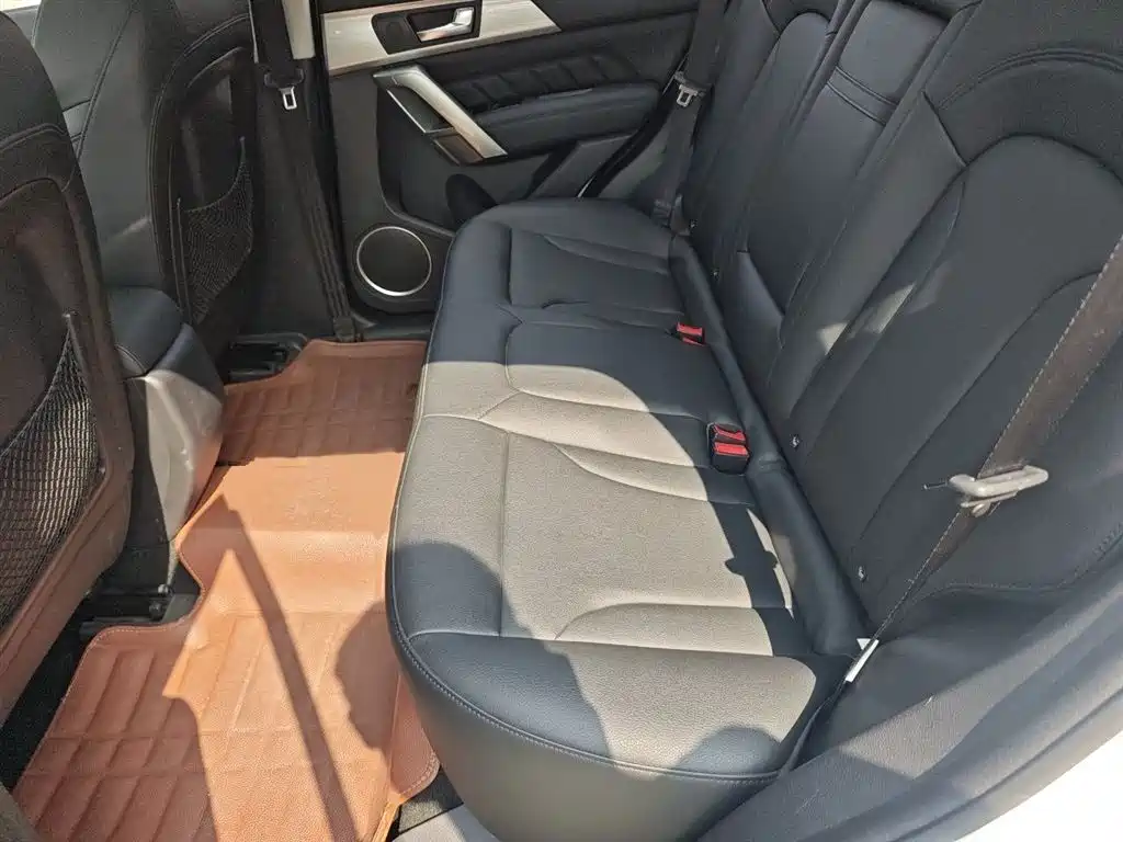 Haval H2 2015 — фото 15