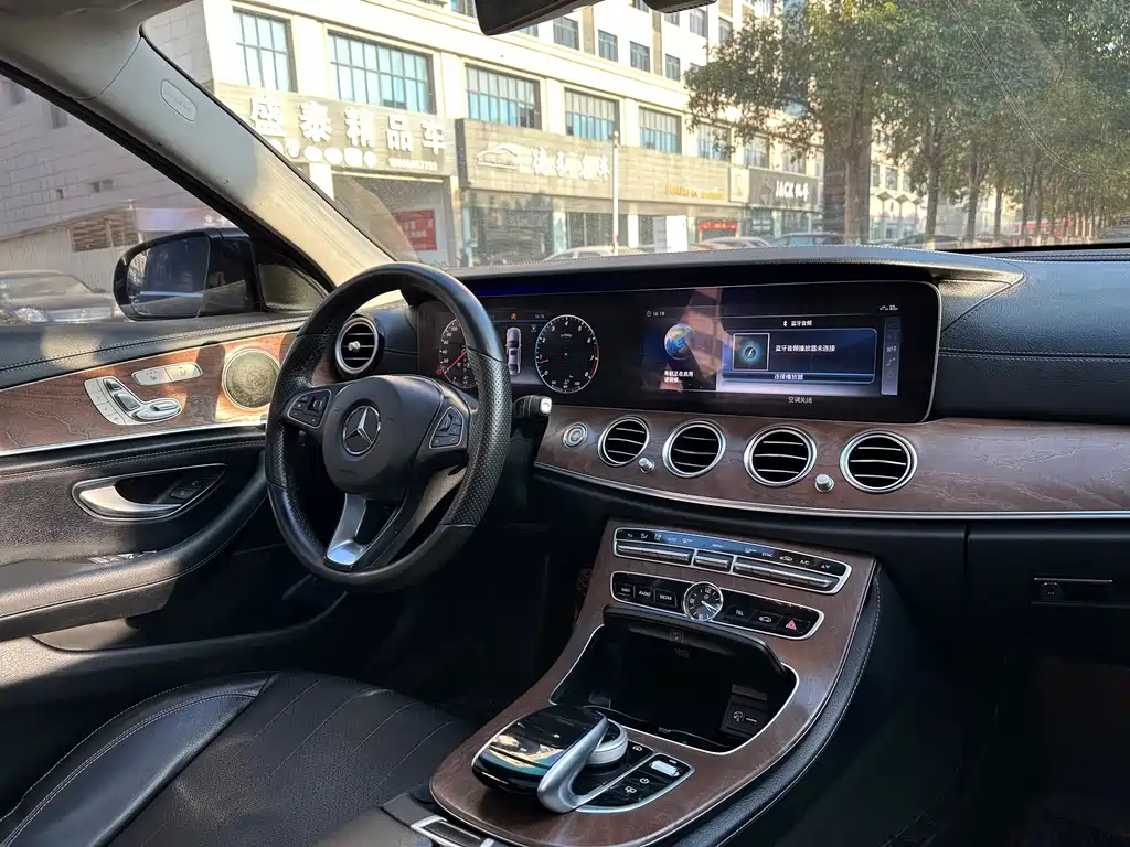 Mercedes-Benz E-Class 2018 — фото 7