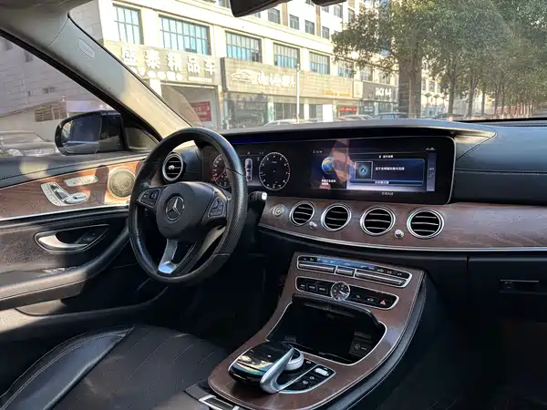 Mercedes-Benz E-Class 2018