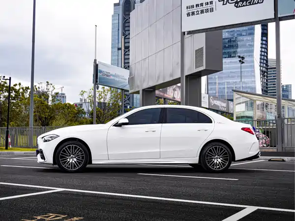 Mercedes-Benz C-Class 2023