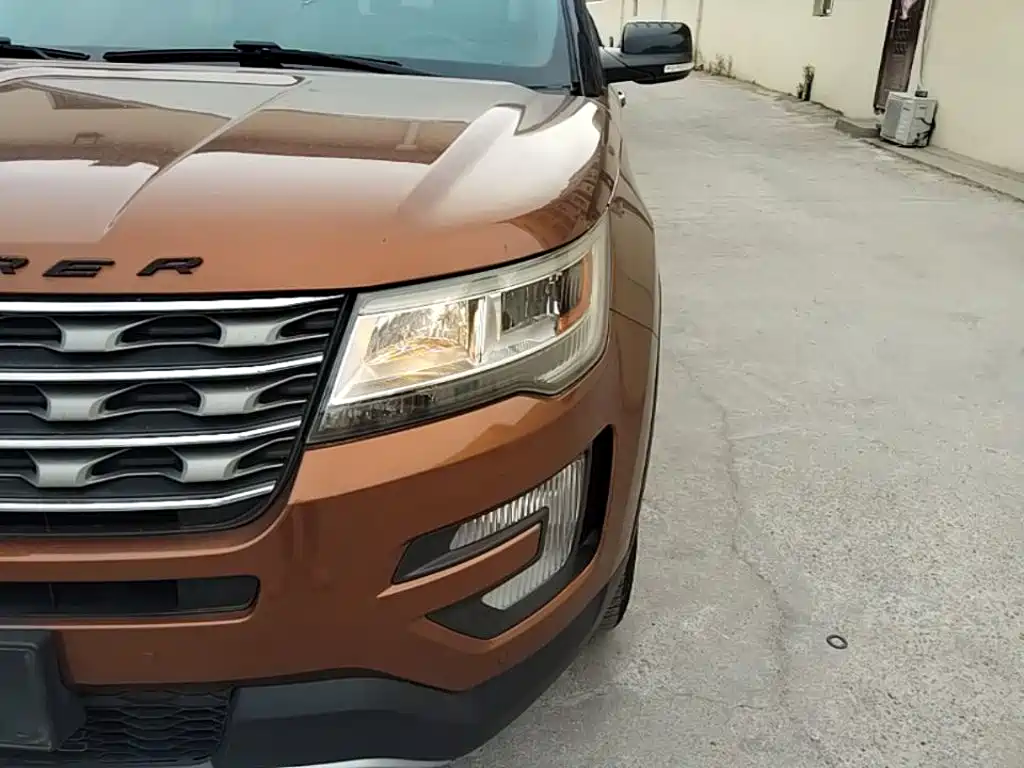 Ford Explorer 2018 — фото 24