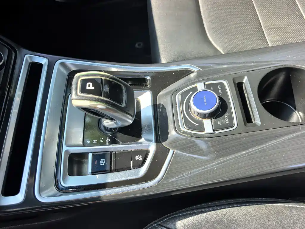Geely New Energy 2019 — фото 15