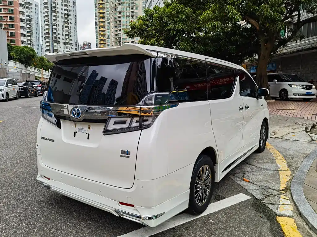 Toyota Vellfire 2019 — фото 11