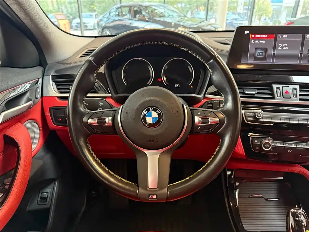 BMW X2 2024 — фото 11