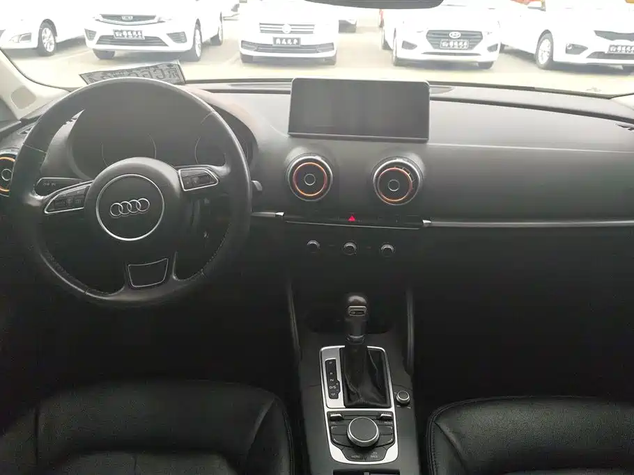 Audi A3 2017 — фото 12