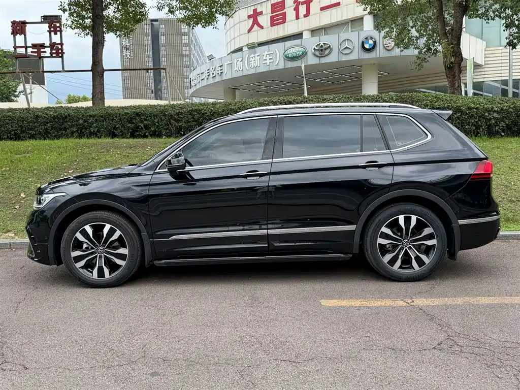 Volkswagen Tiguan L 2026 — фото 3