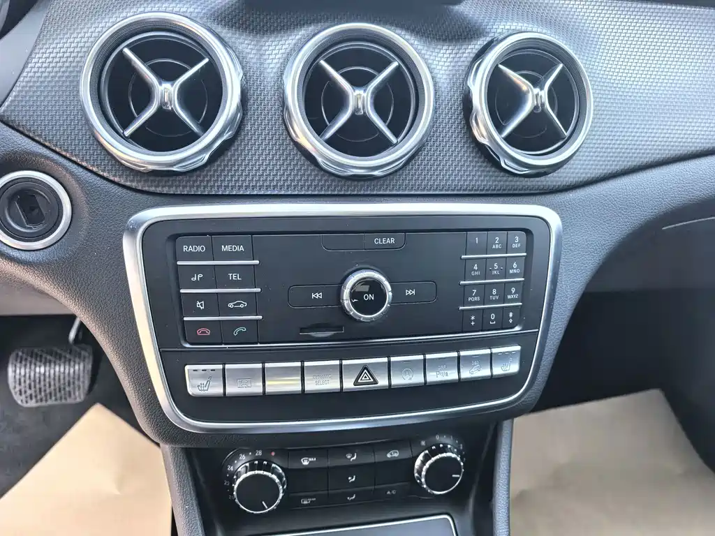 Mercedes-Benz GLA 2019