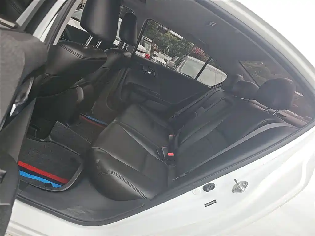 Honda Accord 2018 — фото 17