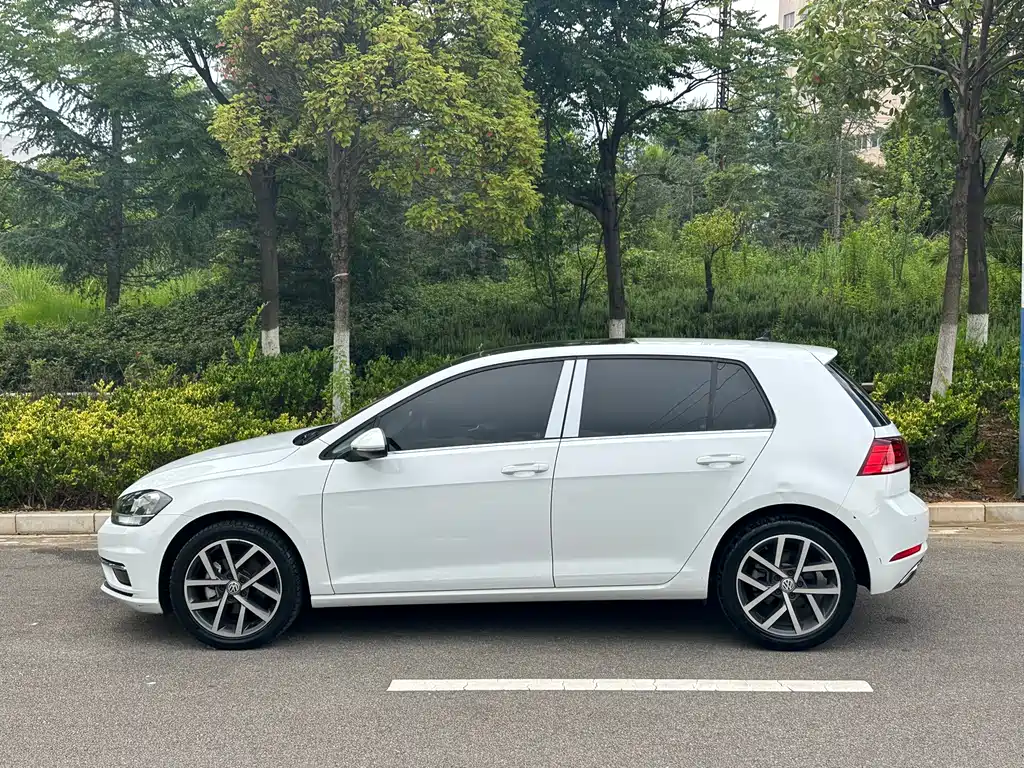 Volkswagen Golf 2020