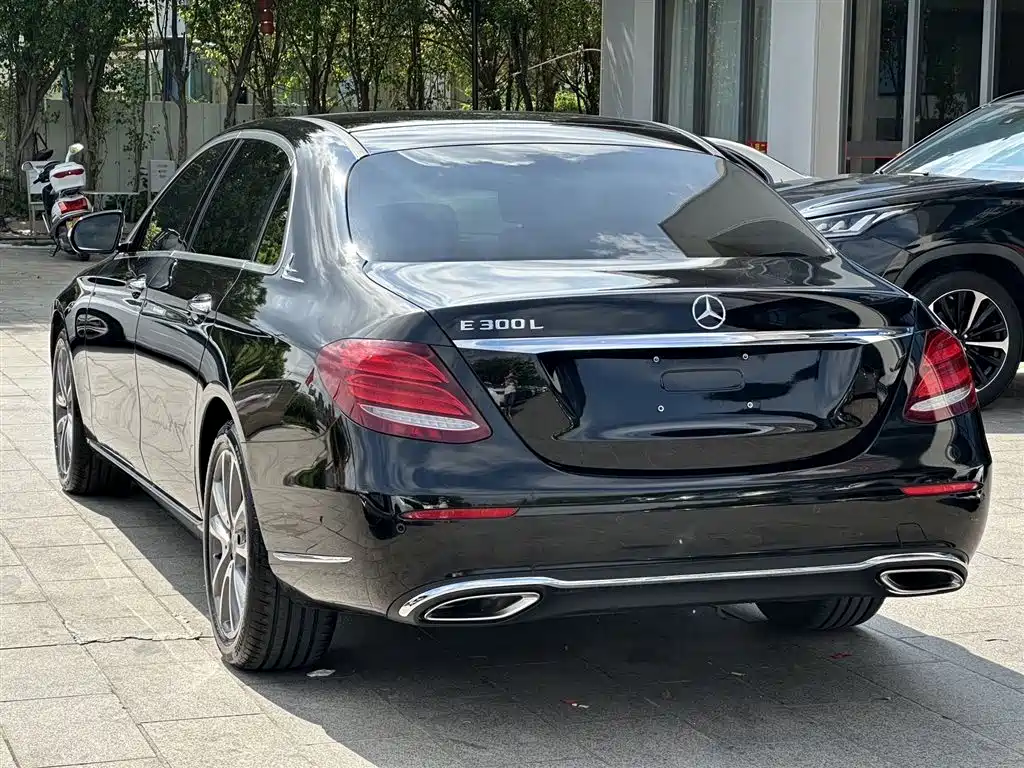 Mercedes-Benz E-Class 2017