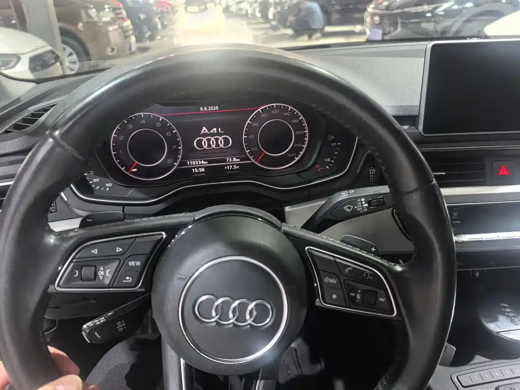 Audi A4L 2018 — фото 8