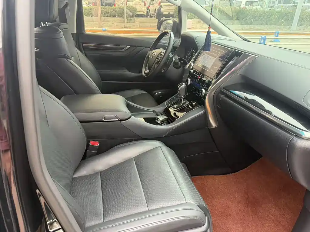 Toyota Vellfire 2023 — фото 5