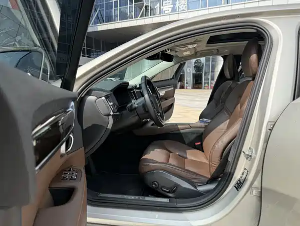 Volvo S90 2018