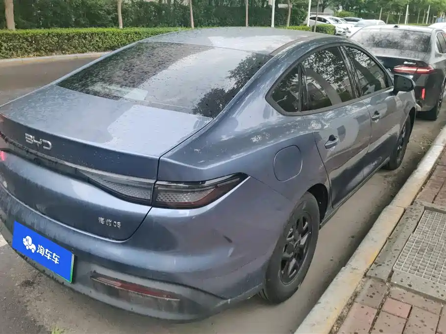 BYD Seal 05 DM-i 2025 — фото 3