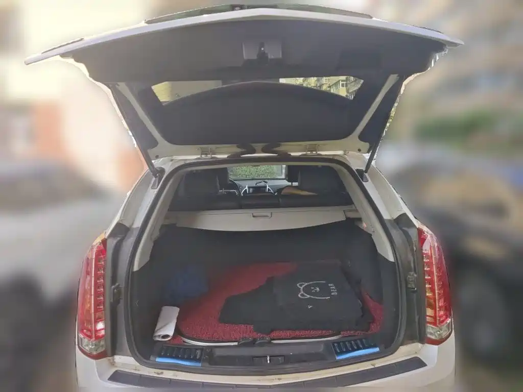 Cadillac SRX 2014 — фото 20