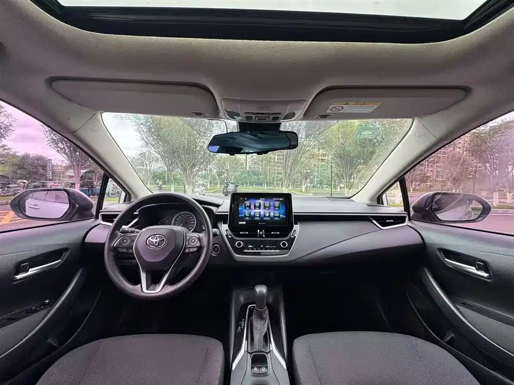 Toyota Corolla 2019 — фото 13