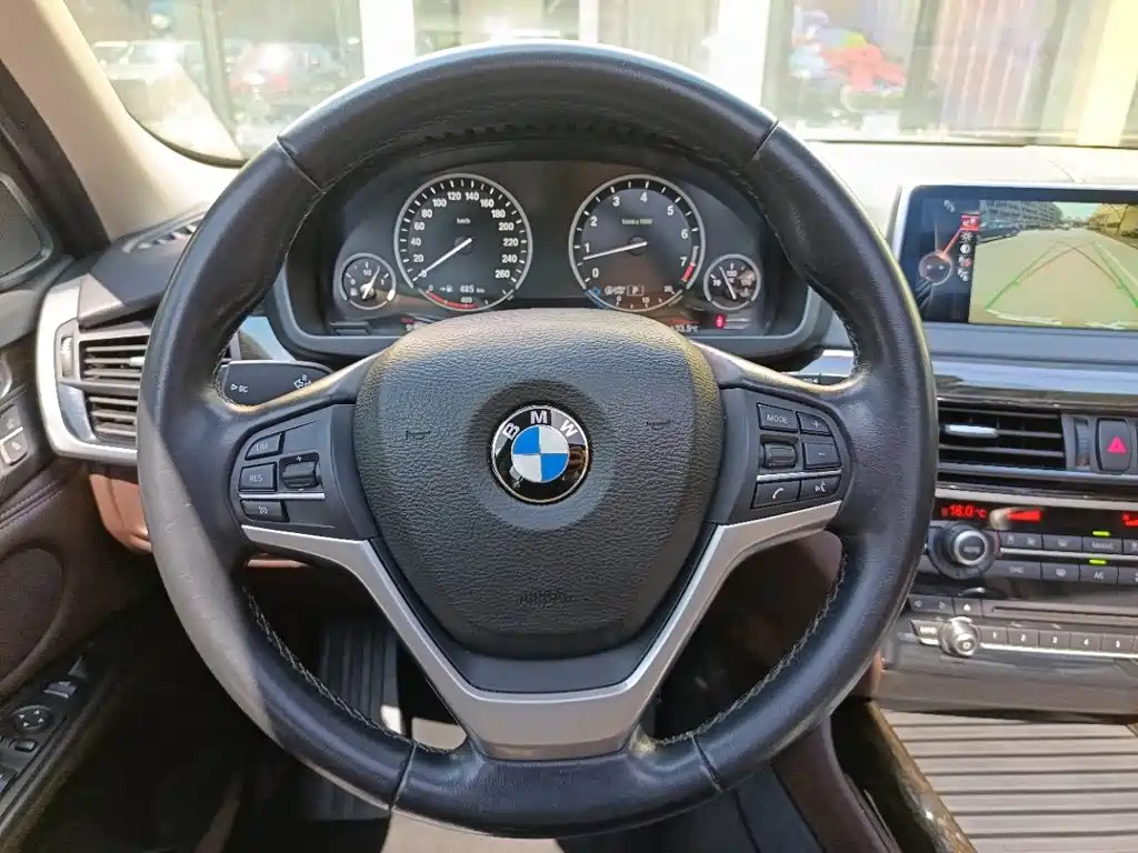 BMW X5 2015 — фото 9