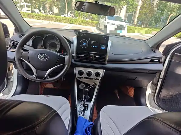 Toyota Yaris L 2016