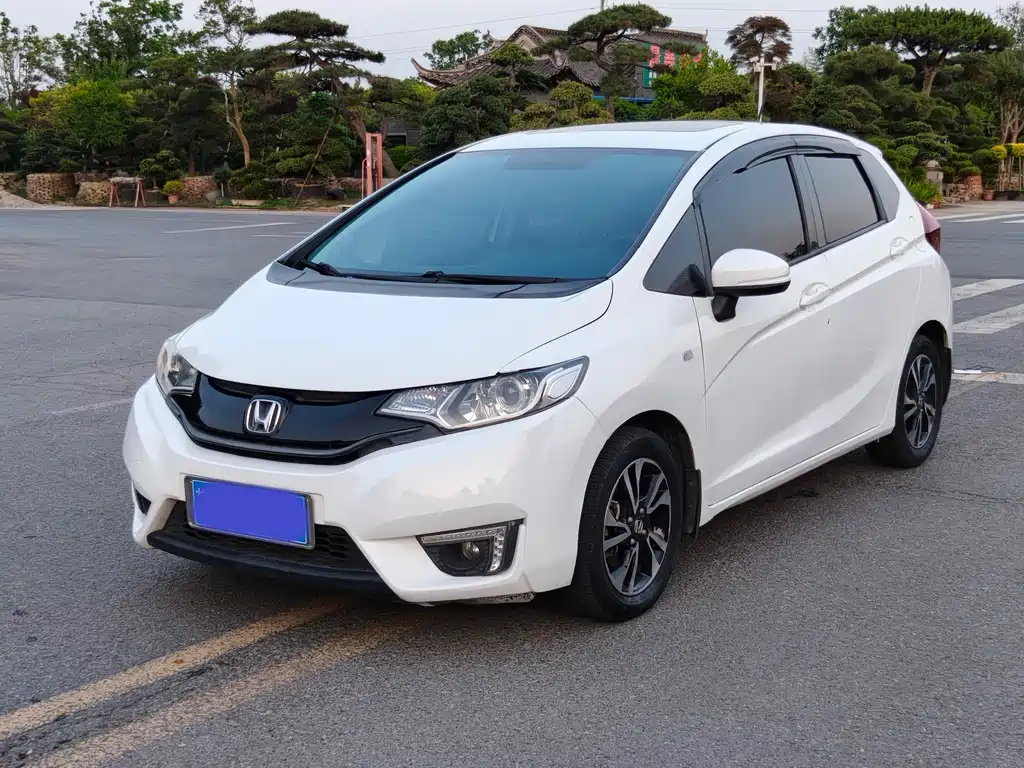 Honda Fit 2017 — фото 1