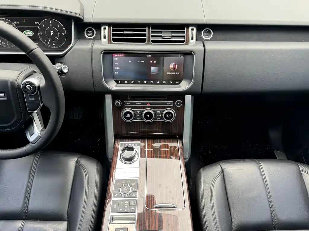 Land Rover Range Rover 2017 — фото 9