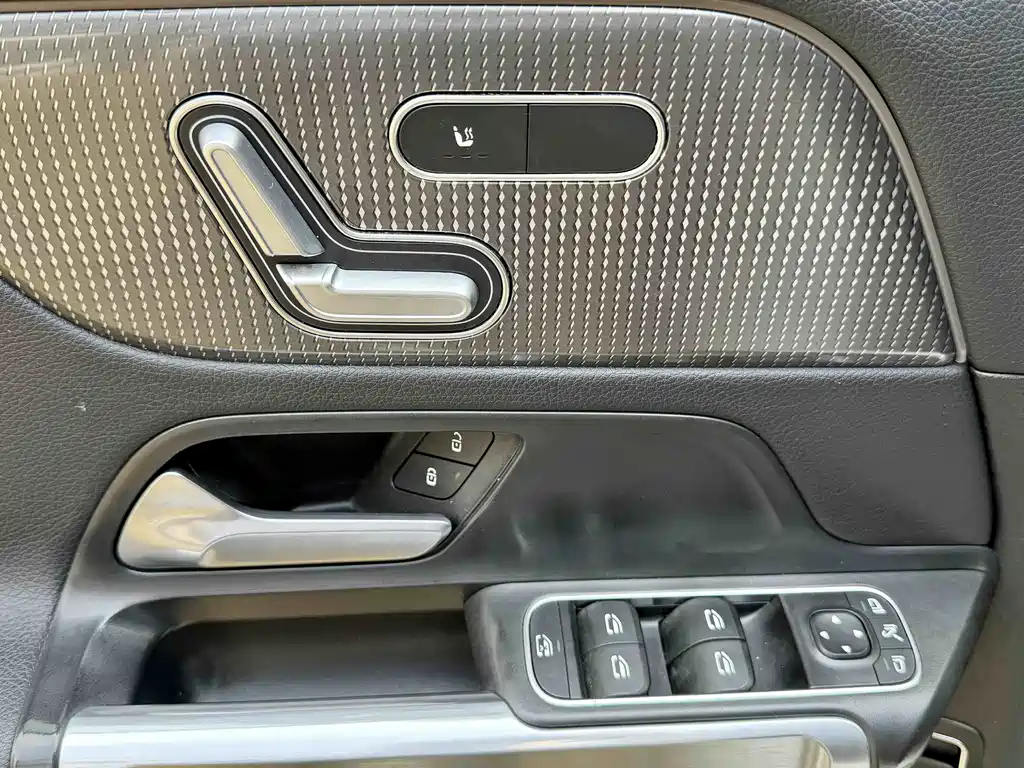 Mercedes-Benz GLB 2021 — фото 8
