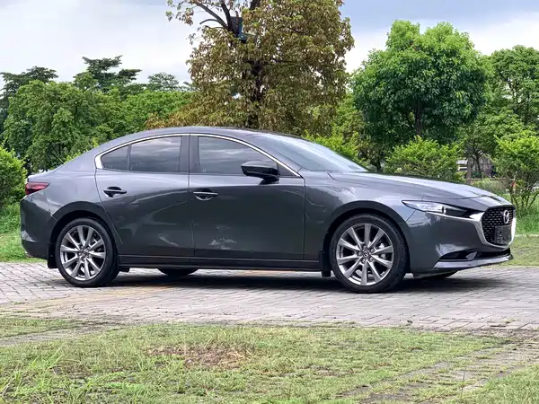 Mazda 3 Axela 2020