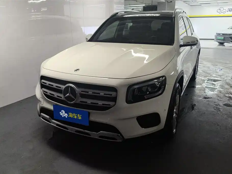 Mercedes-Benz GLB 2023 — фото 1