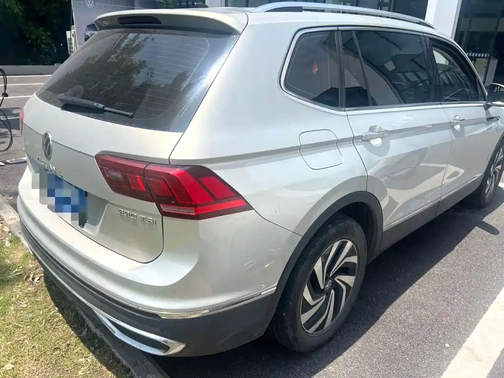 Volkswagen Tiguan L 2022