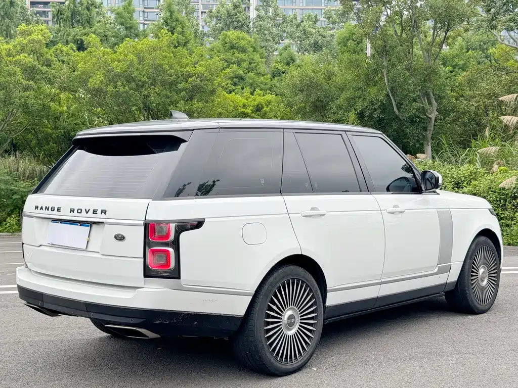 Land Rover Range Rover 2017 — фото 18