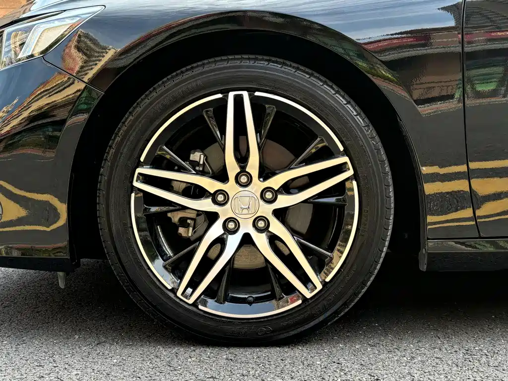 Honda Accord 2023 — фото 9