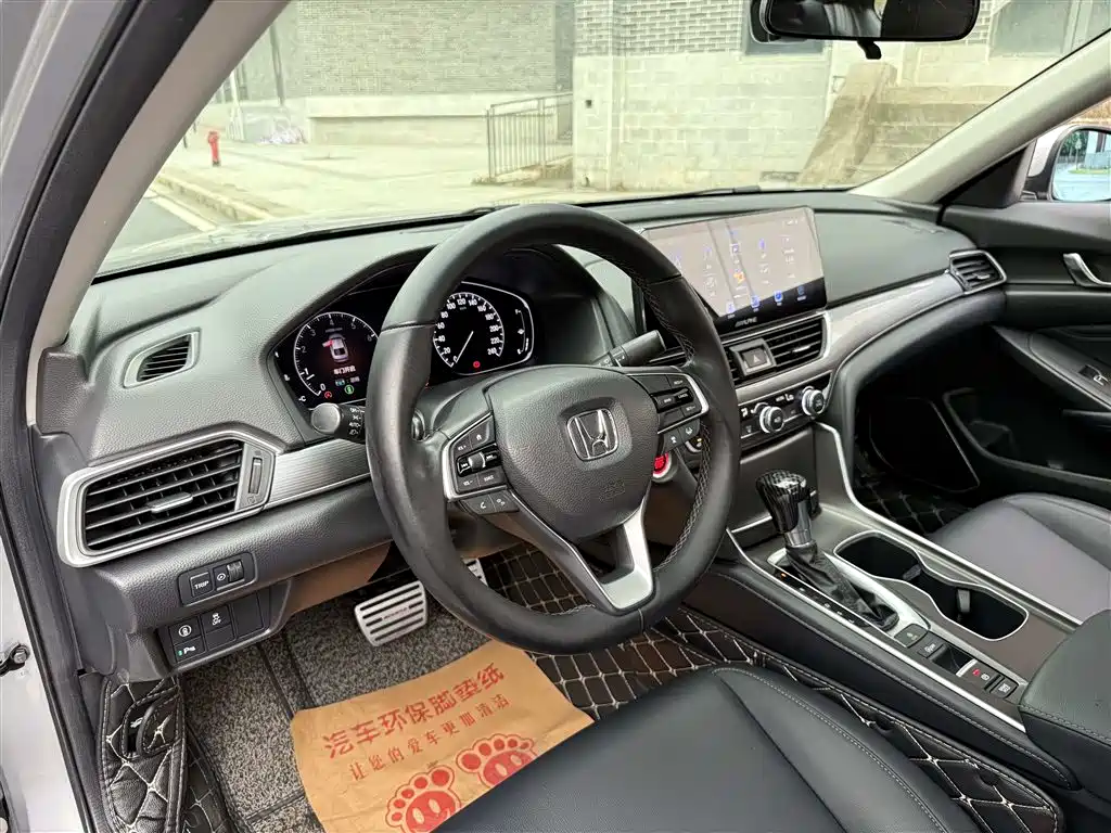 Honda Accord 2019 — фото 15