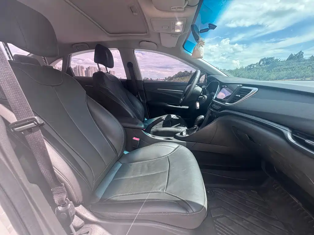 Buick Excelle 2018 — фото 14