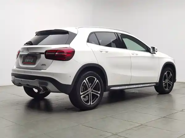 Mercedes-Benz GLA 2019