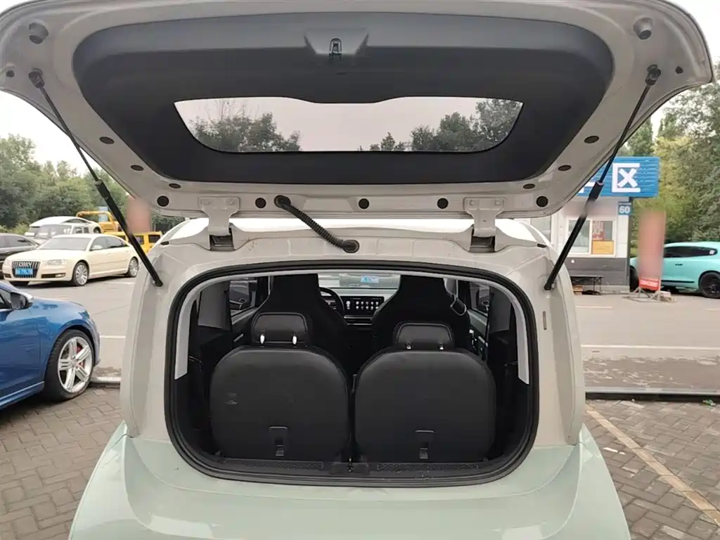 Baojun KiWi EV 2023 — фото 19