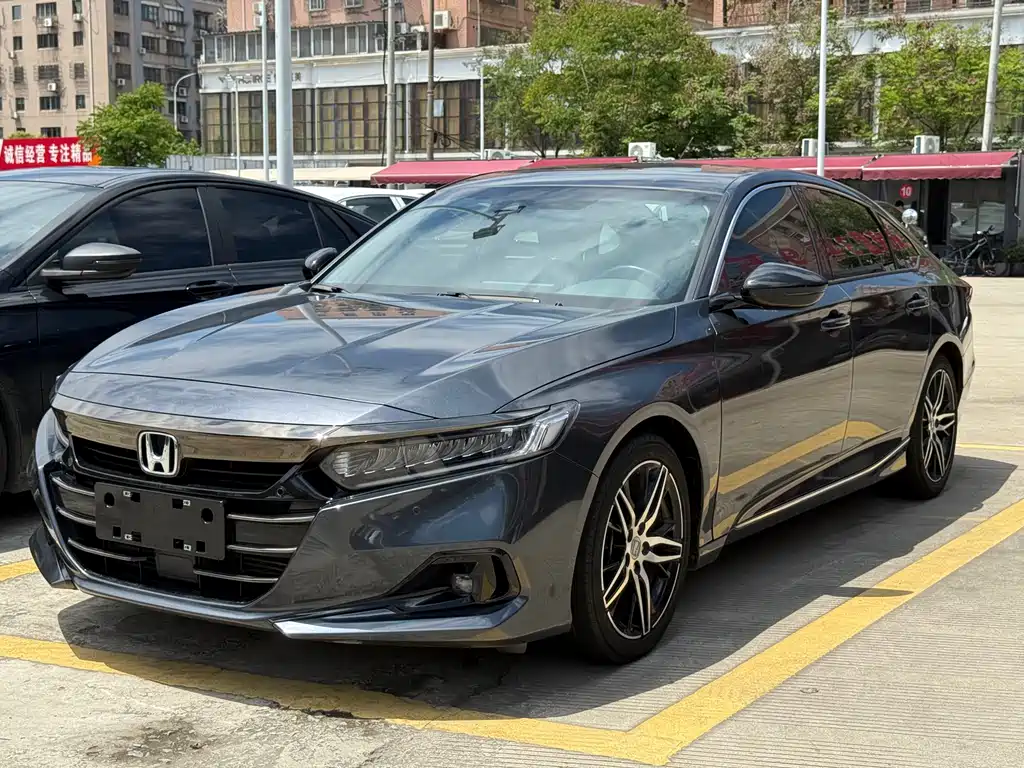 Honda Accord 2022 — фото 1