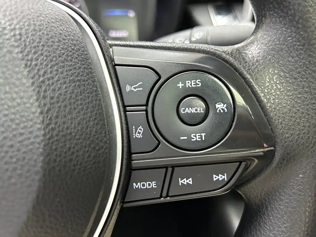 Toyota Corolla 2023 — фото 20