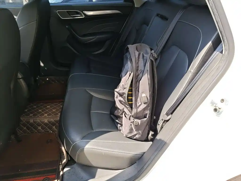 Roewe i6 Classic 2019 — фото 18