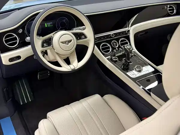 Bentley Continental Plug-In Hybrid 2026